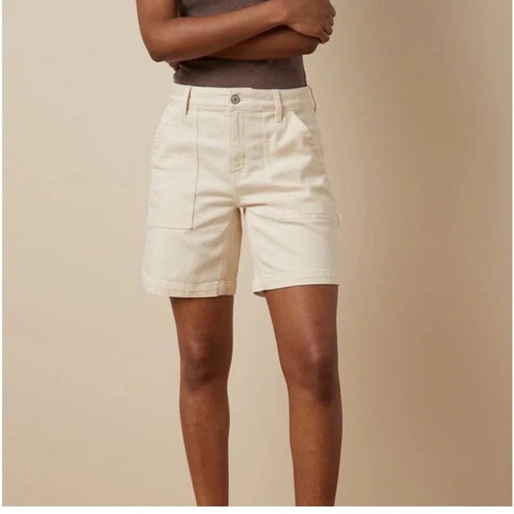 NWT AE Dreamy Drape Carpenter Cream Women's Shorts - Picture 2 of 12